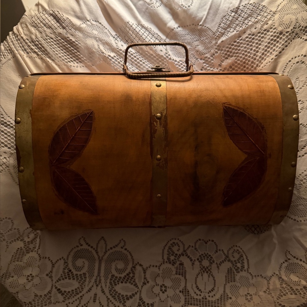 Vintage Wooden Storage Trunk with Leaf Design